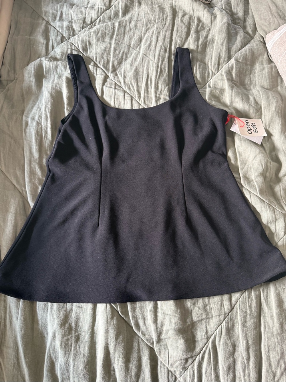 Open Edit
Flared Tank - Picture 4 of 7